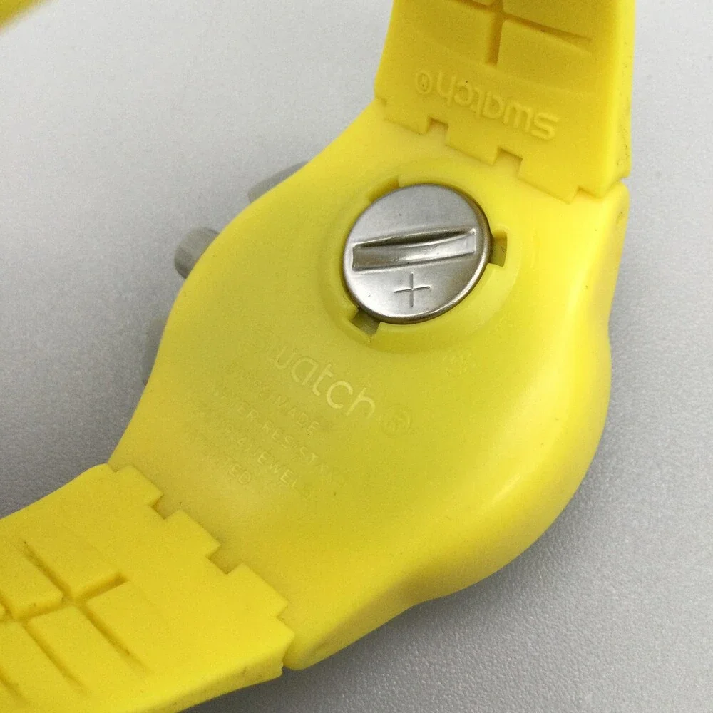 Swatch Amorogs Chronograph Mens Watch 42mm Yellow Dial SUSJ100 New Battery - Picture 10 of 14
